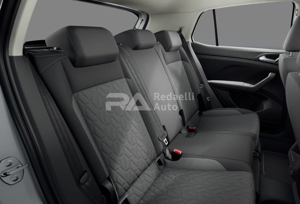 Volkswagen T-Cross nuova a Lecco (8)