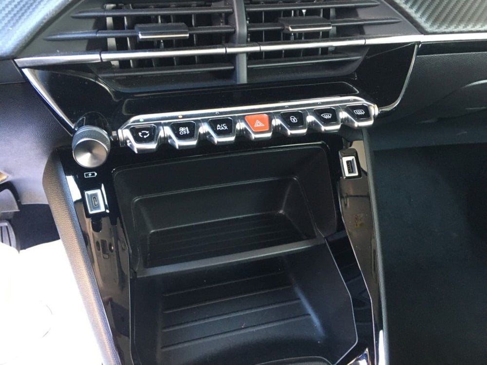 Peugeot 208 usata a Cuneo (9)