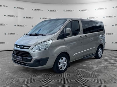Ford Tourneo Custom 310 2.0 TDCi 130CV PC Titanium del 2017 usata a Jesi