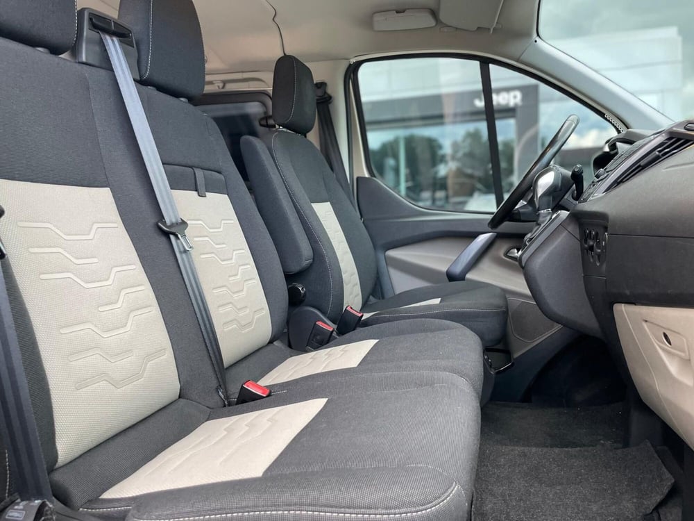 Ford Tourneo Custom usata a Ancona (15)
