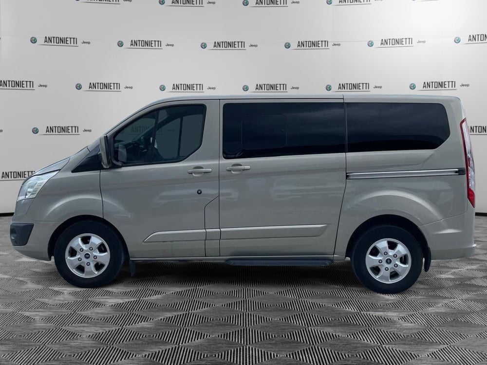 Ford Tourneo Custom usata a Ancona (8)