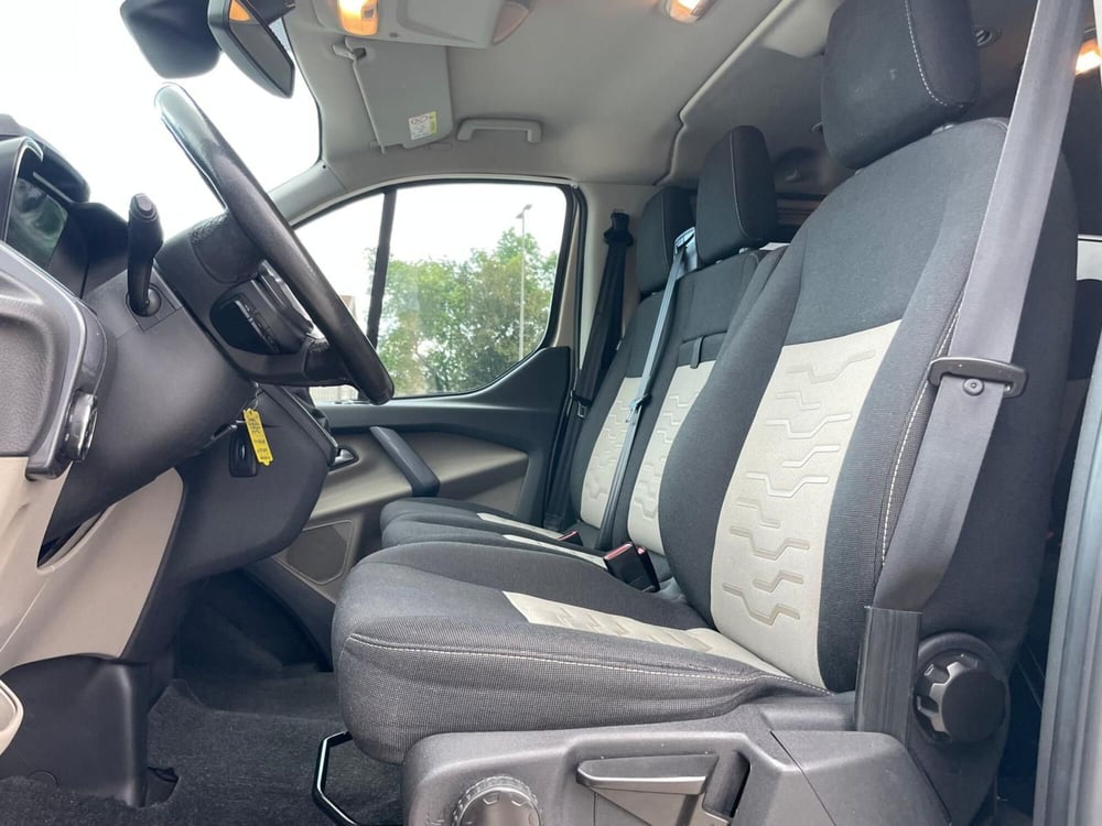 Ford Tourneo Custom usata a Ancona (9)