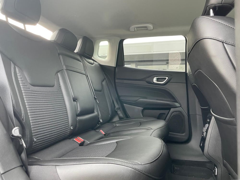 Jeep Compass nuova a Ancona (20)