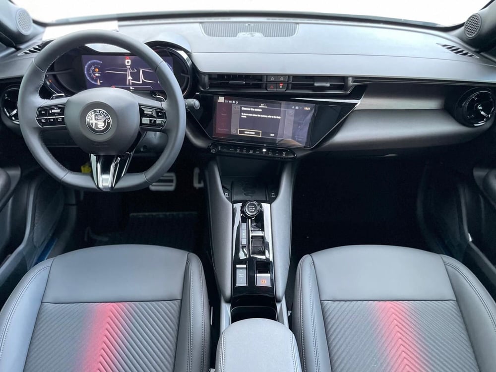 Alfa Romeo Junior nuova a Ancona (12)