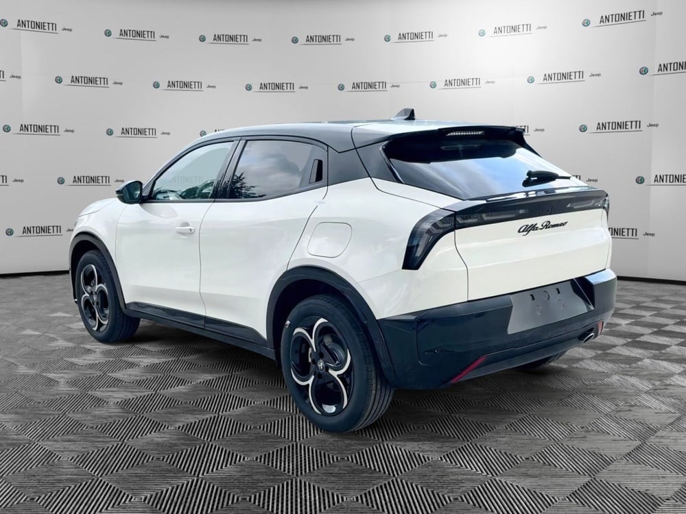 Alfa Romeo Junior nuova a Ancona (7)