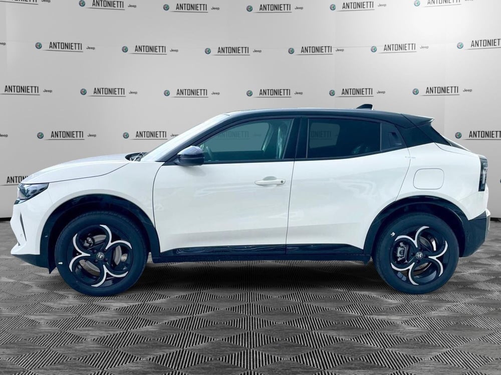 Alfa Romeo Junior nuova a Ancona (8)