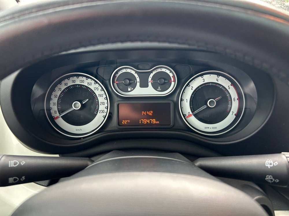 Fiat 500L usata a Ancona (16)