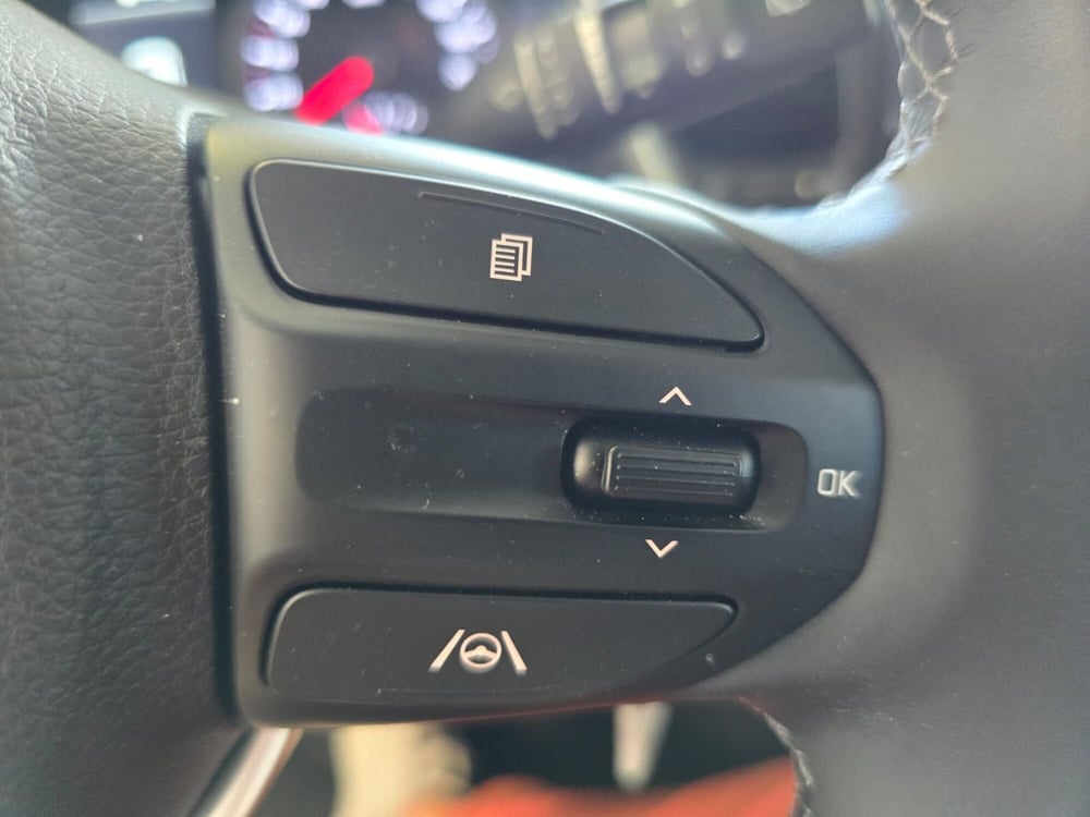 Kia Stonic usata a Rimini (16)