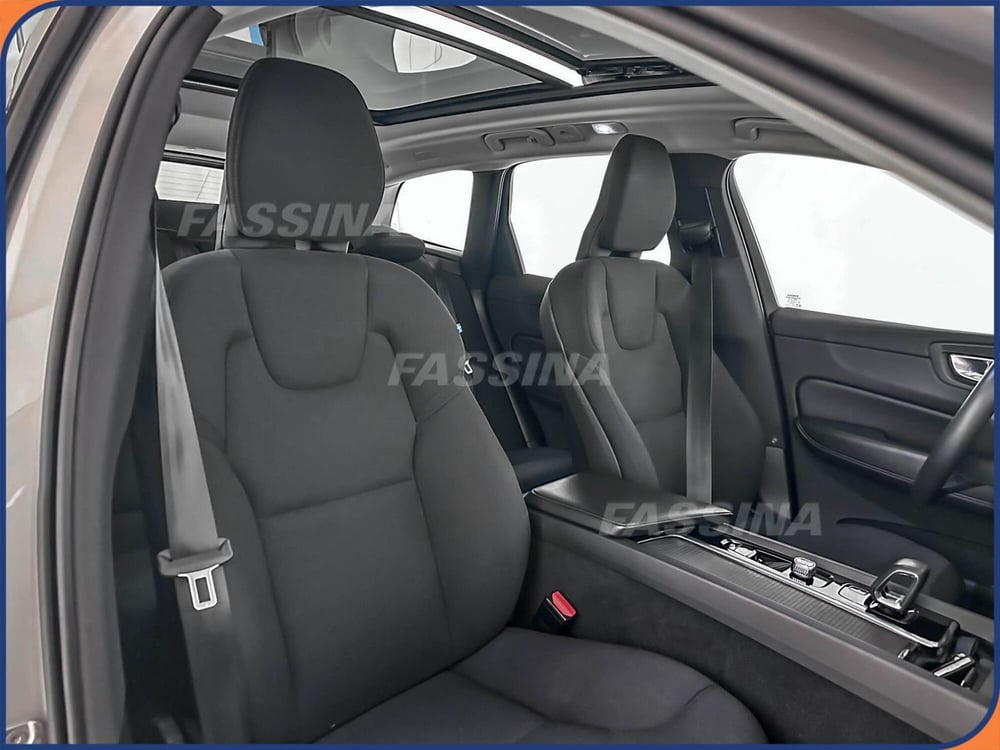 Volvo XC60 usata a Milano (14)