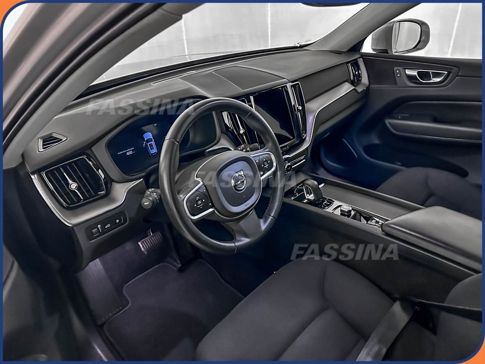 Volvo XC60 usata a Milano (9)
