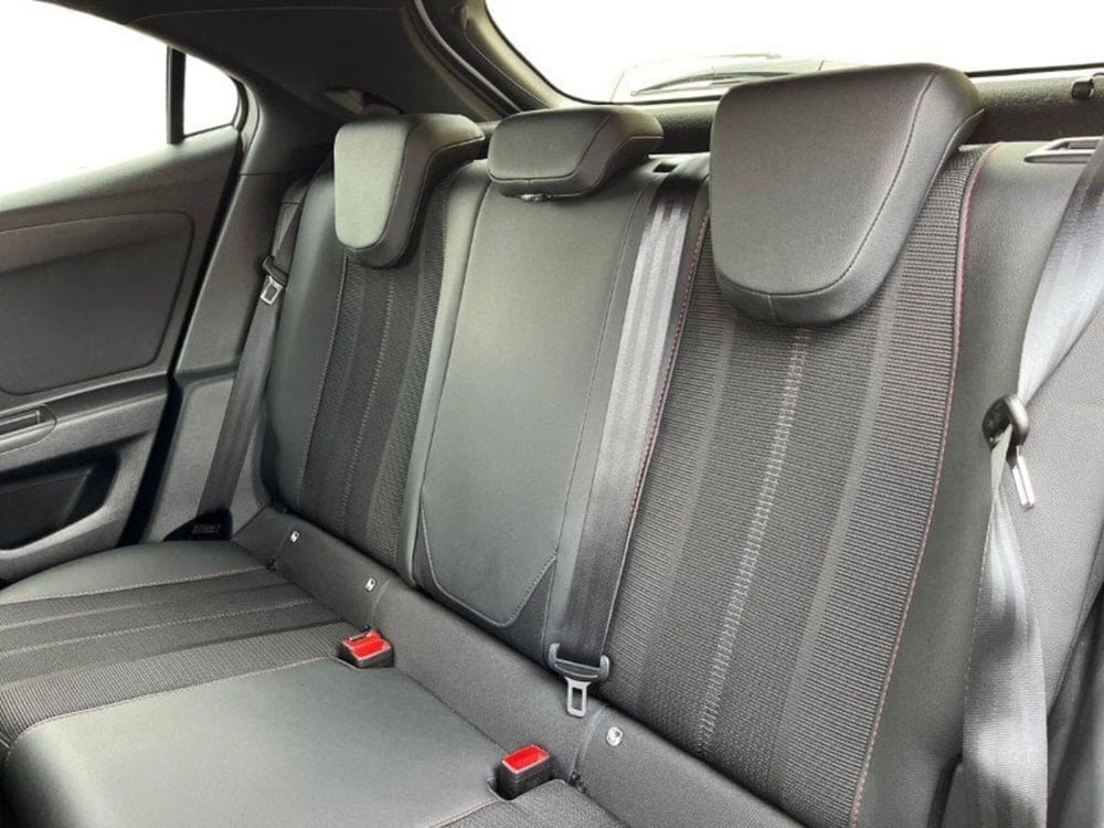 Opel Mokka usata a Lecco (12)