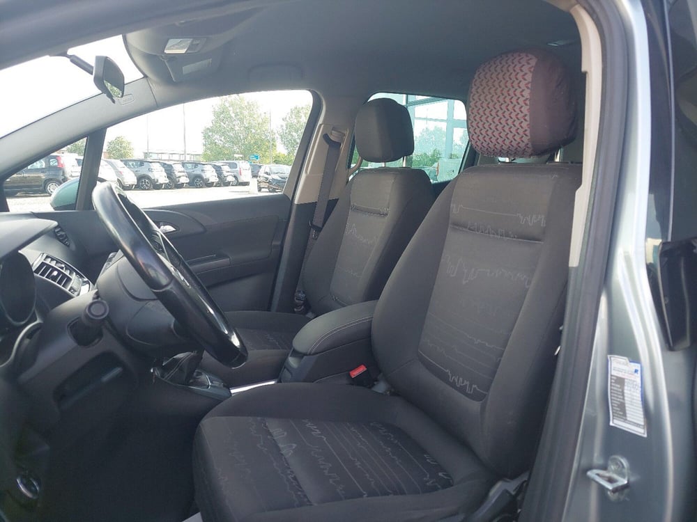 Opel Meriva usata a Piacenza (9)