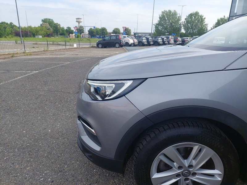 Opel Grandland X usata a Piacenza (10)