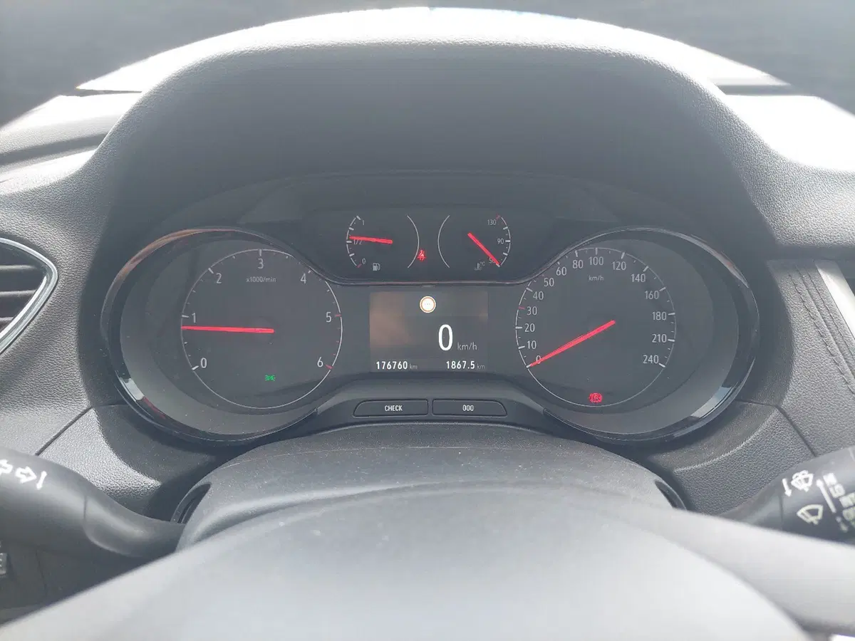 Opel Grandland X usata a Piacenza (18)