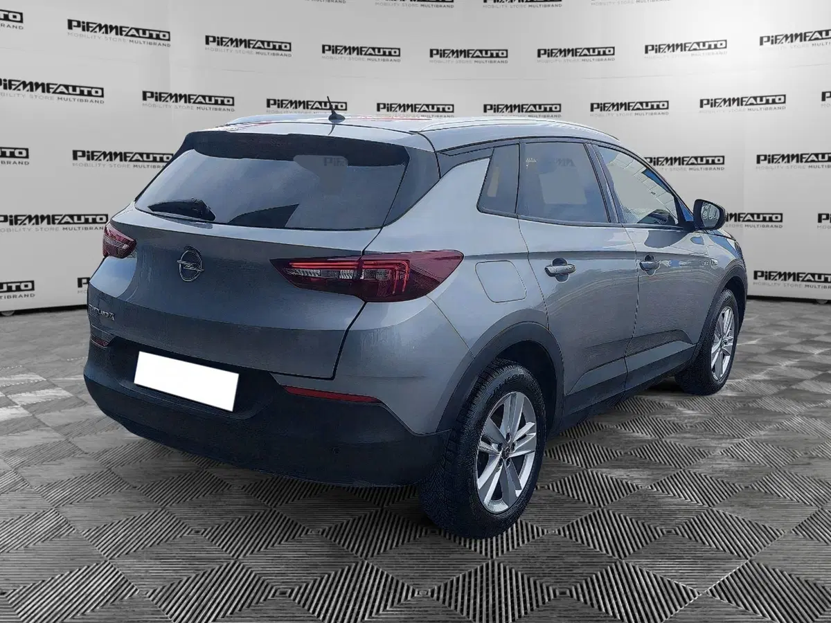 Opel Grandland X usata a Piacenza (6)