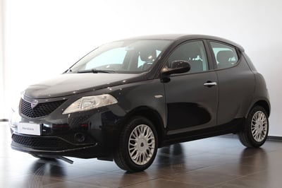 Lancia Ypsilon 1.2 69 CV 5 porte Elefantino Blu del 2019 usata a Favara
