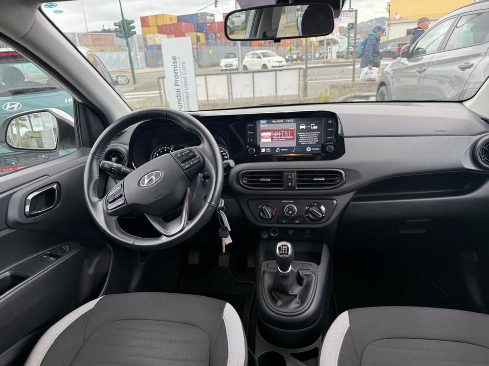 Hyundai i10 usata a Massa-Carrara (6)