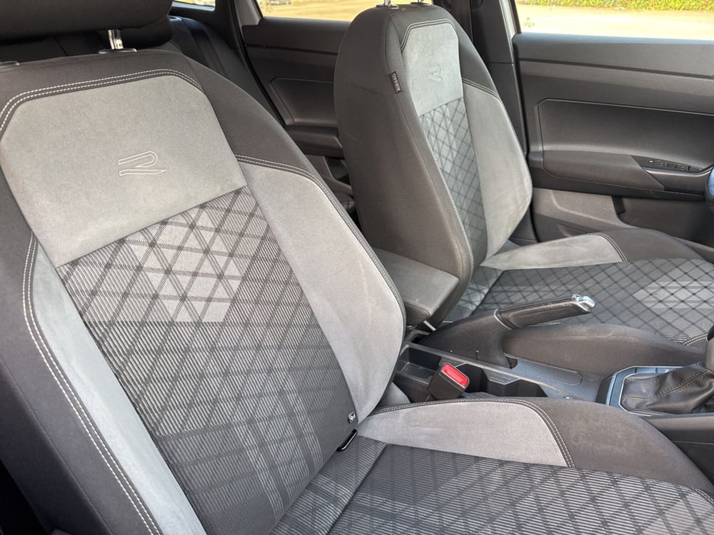 Volkswagen Taigo usata a Terni (11)