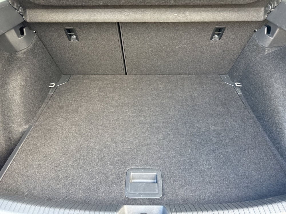 Volkswagen Taigo usata a Terni (9)