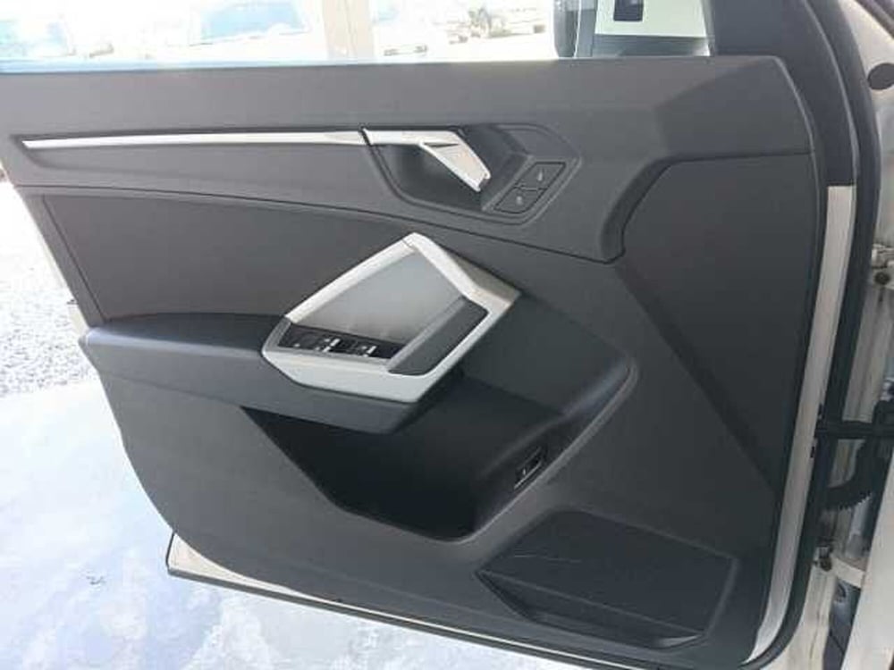 Audi Q3 Sportback usata a Lucca (11)