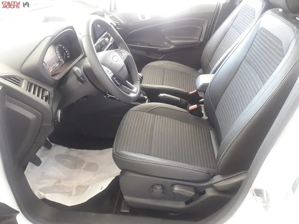 Ford EcoSport nuova a Latina (7)