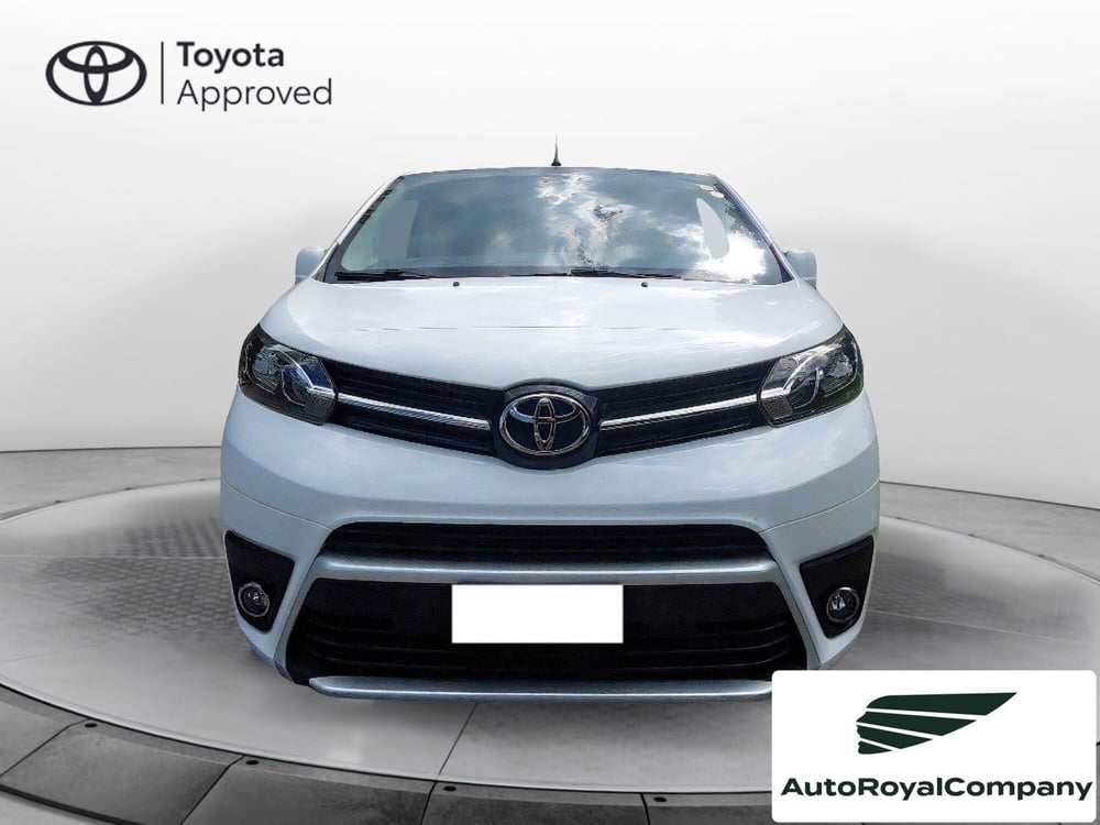Toyota Proace Verso usata a Roma (8)