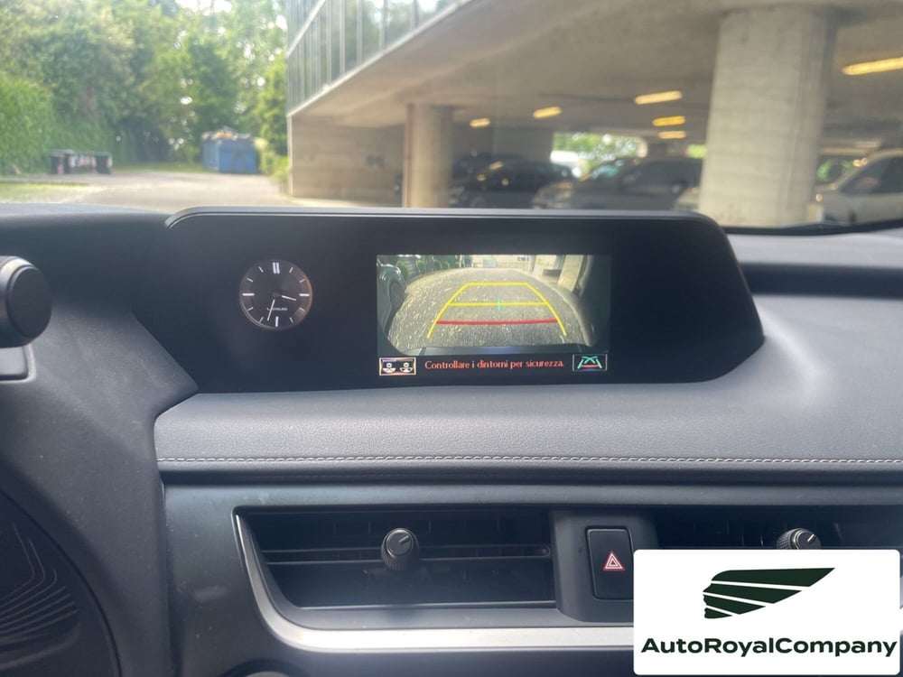 Lexus UX usata a Roma (17)