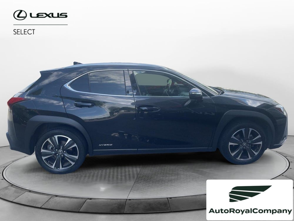 Lexus UX usata a Roma (6)