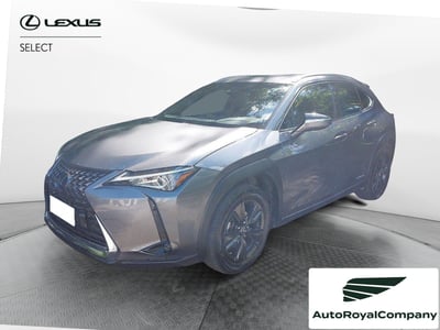 Lexus UX Hybrid 4WD Executive del 2021 usata a Roma