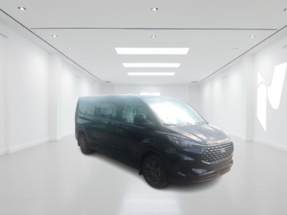 Ford Tourneo Custom nuova a Latina (3)
