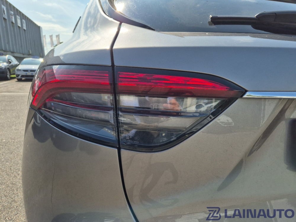 Maserati Levante usata a Milano (11)