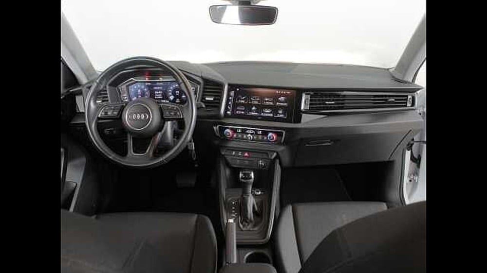 Audi A1 allstreet usata a Palermo (11)