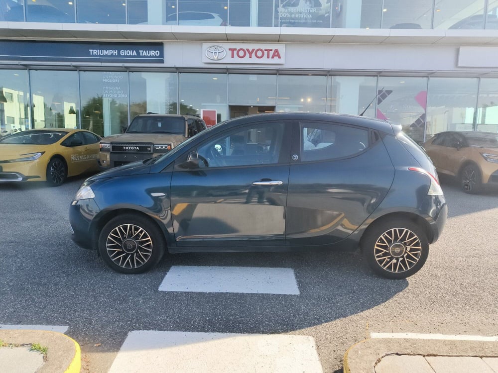 Lancia Ypsilon usata a Reggio Calabria (2)