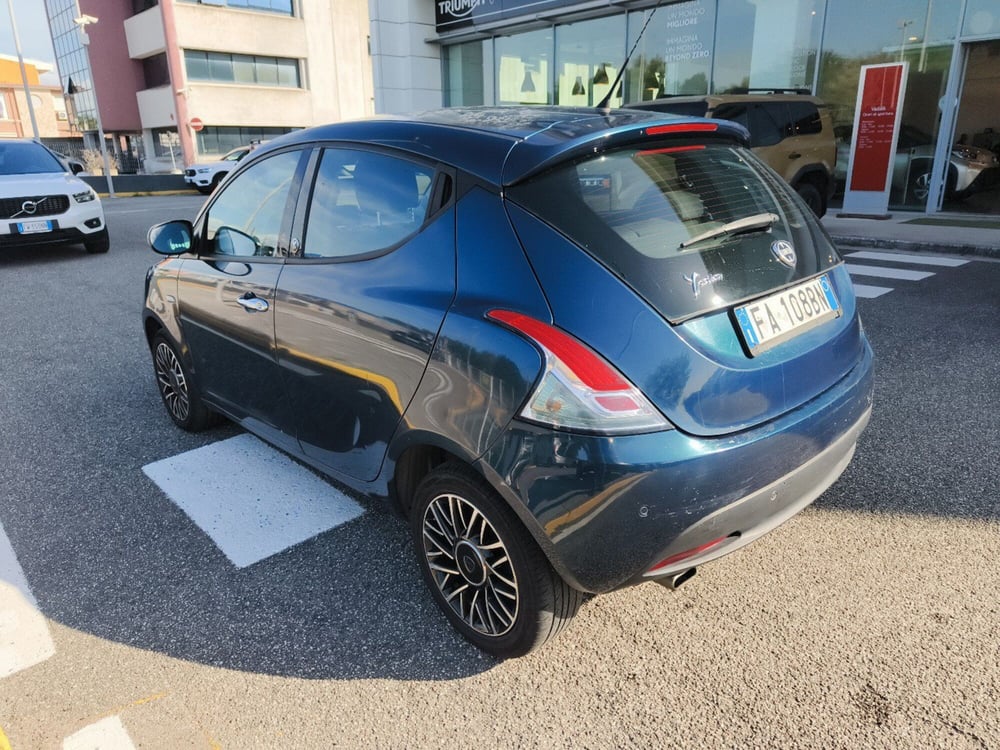 Lancia Ypsilon usata a Reggio Calabria (3)