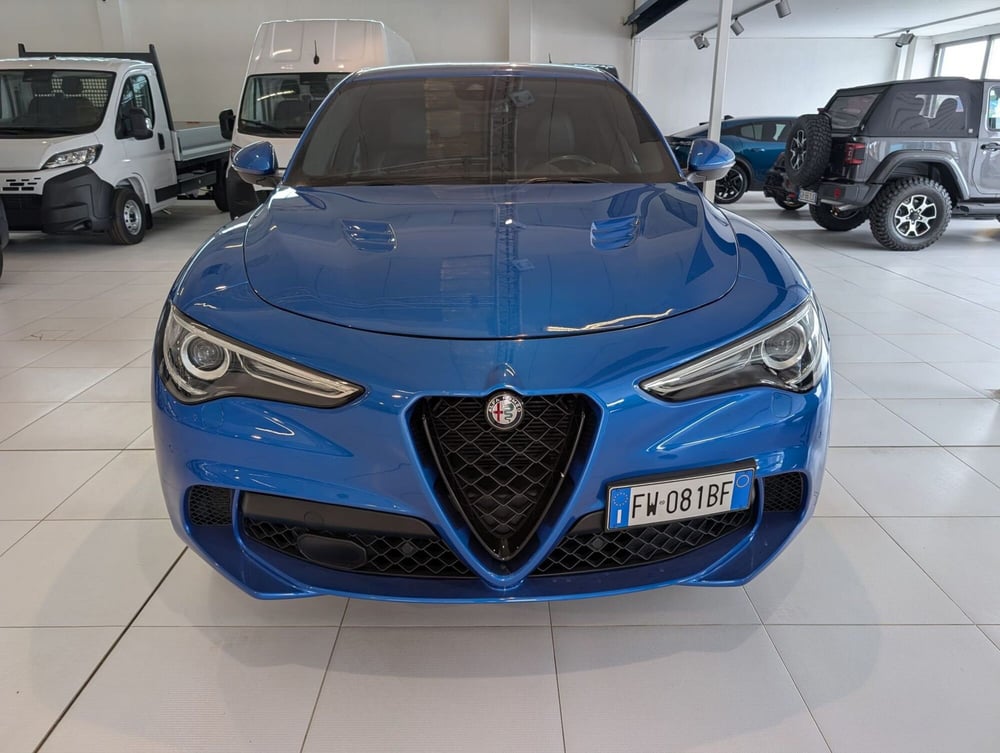 Alfa Romeo Stelvio usata a Milano (6)