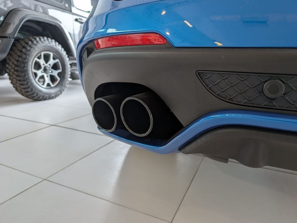 Alfa Romeo Stelvio usata a Milano (8)