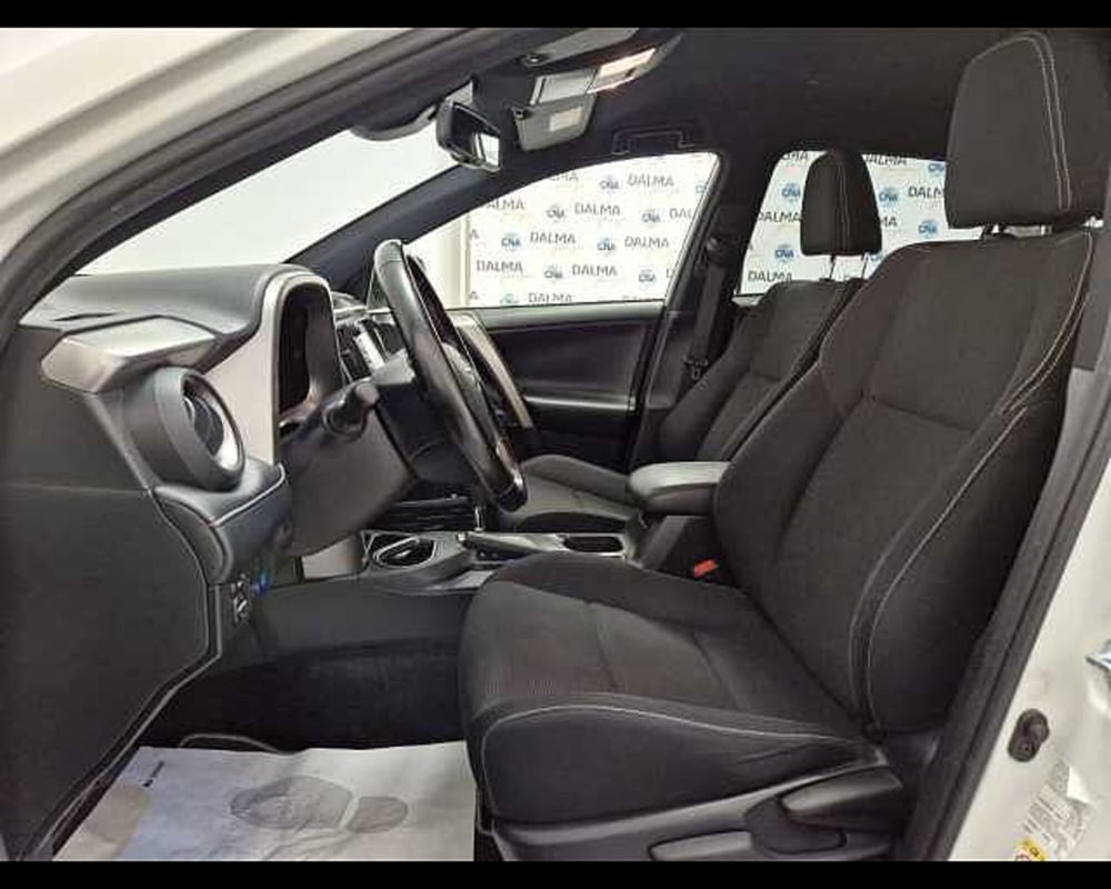 Toyota Rav4 usata a Milano (5)