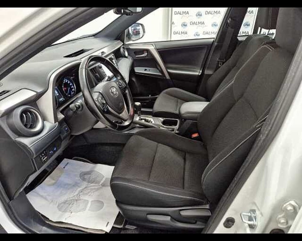 Toyota Rav4 usata a Milano (6)