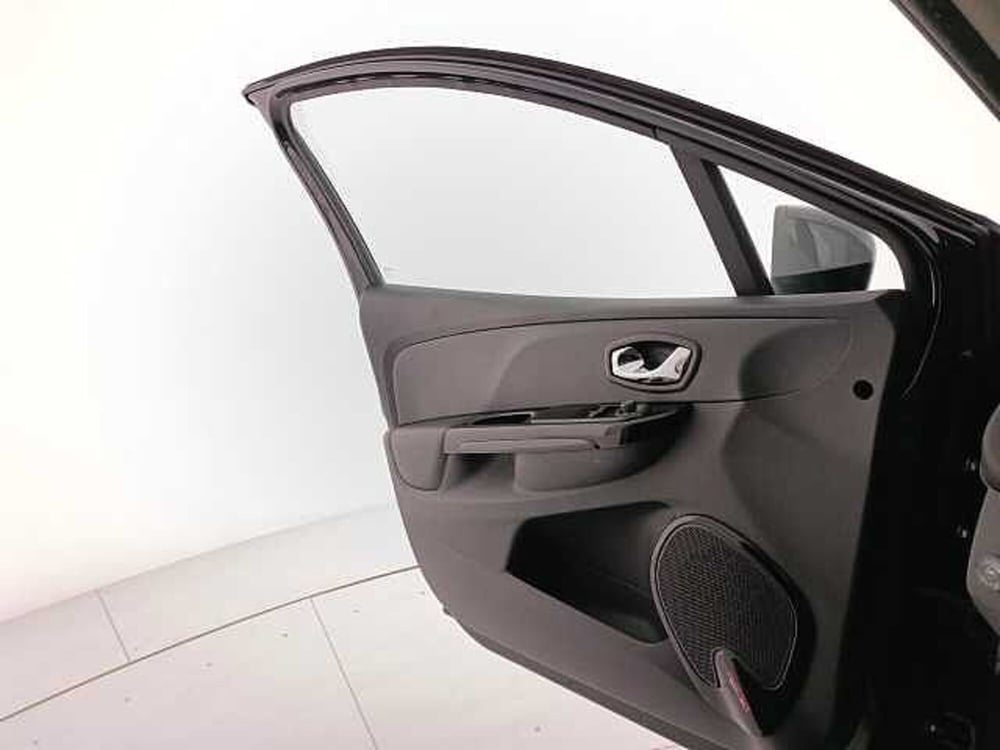 Renault Clio usata a Venezia (19)