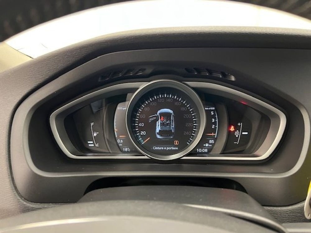 Volvo V40 Cross Country usata a Alessandria (12)