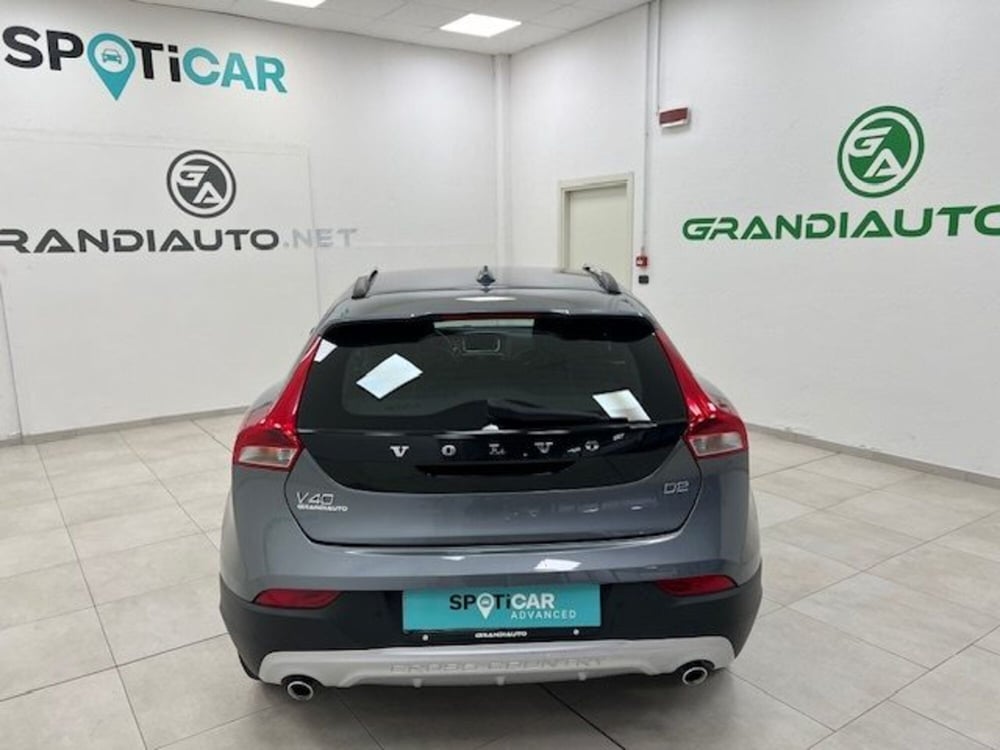 Volvo V40 Cross Country usata a Alessandria (5)