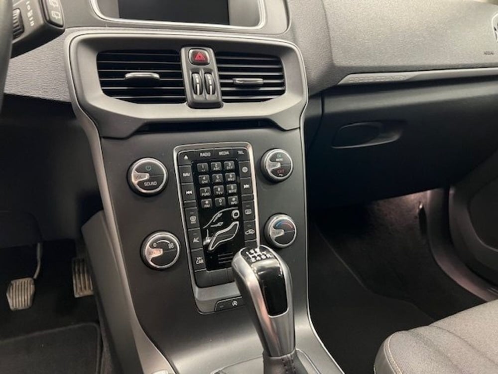 Volvo V40 Cross Country usata a Alessandria (9)