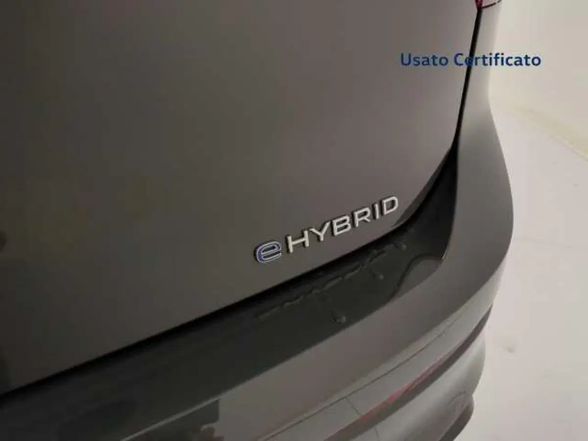 Volkswagen Golf nuova a Avellino (12)