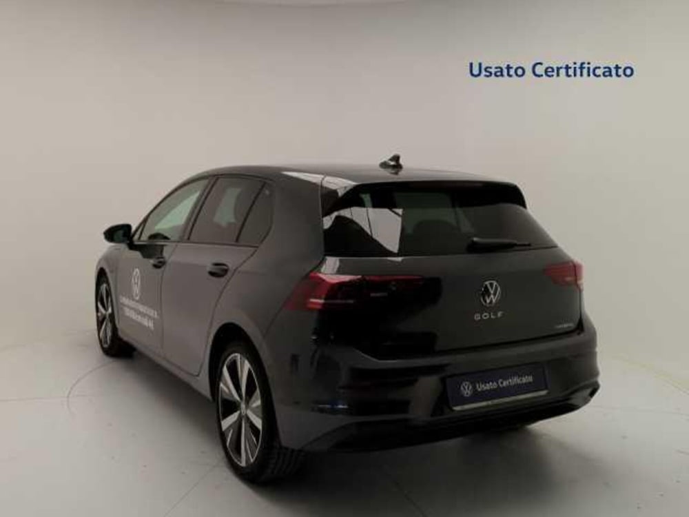 Volkswagen Golf nuova a Avellino (5)