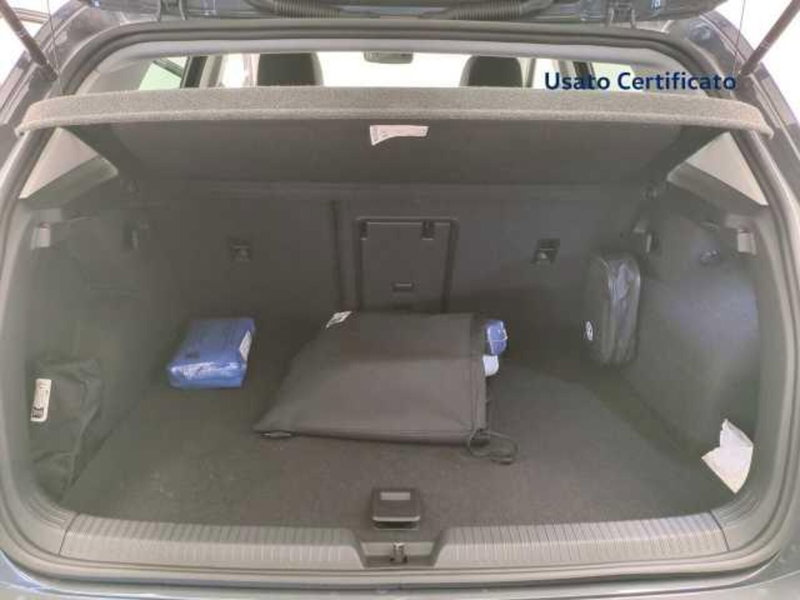 Volkswagen Golf nuova a Avellino (8)