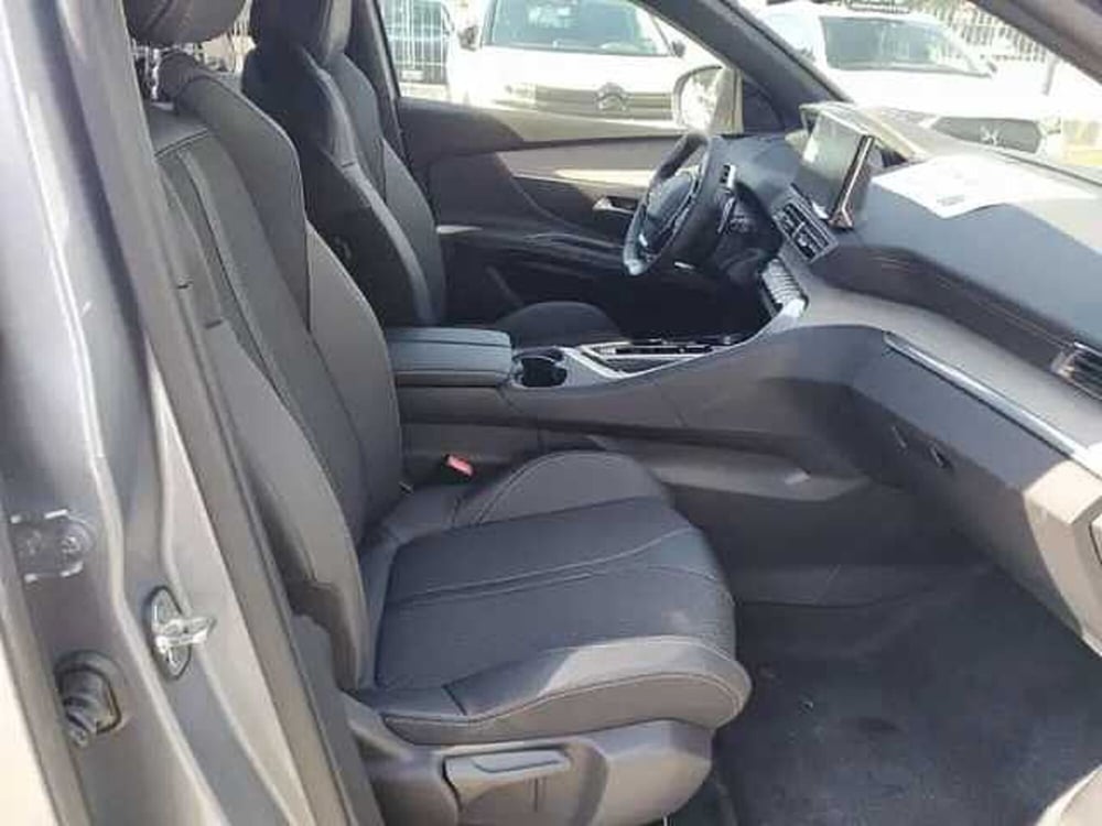 Peugeot 3008 nuova a Milano (10)