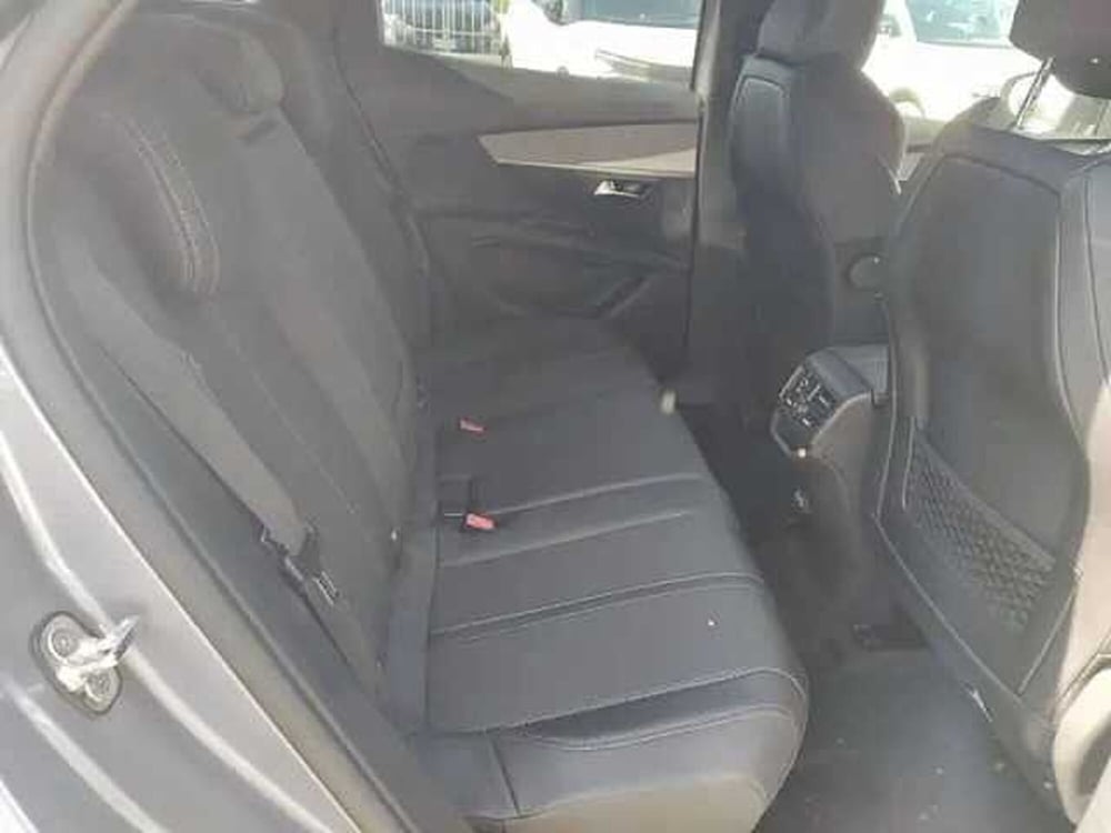 Peugeot 3008 nuova a Milano (11)