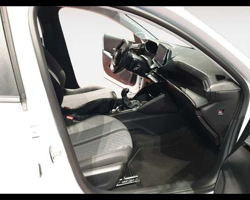 Peugeot 208 nuova a Cuneo (13)