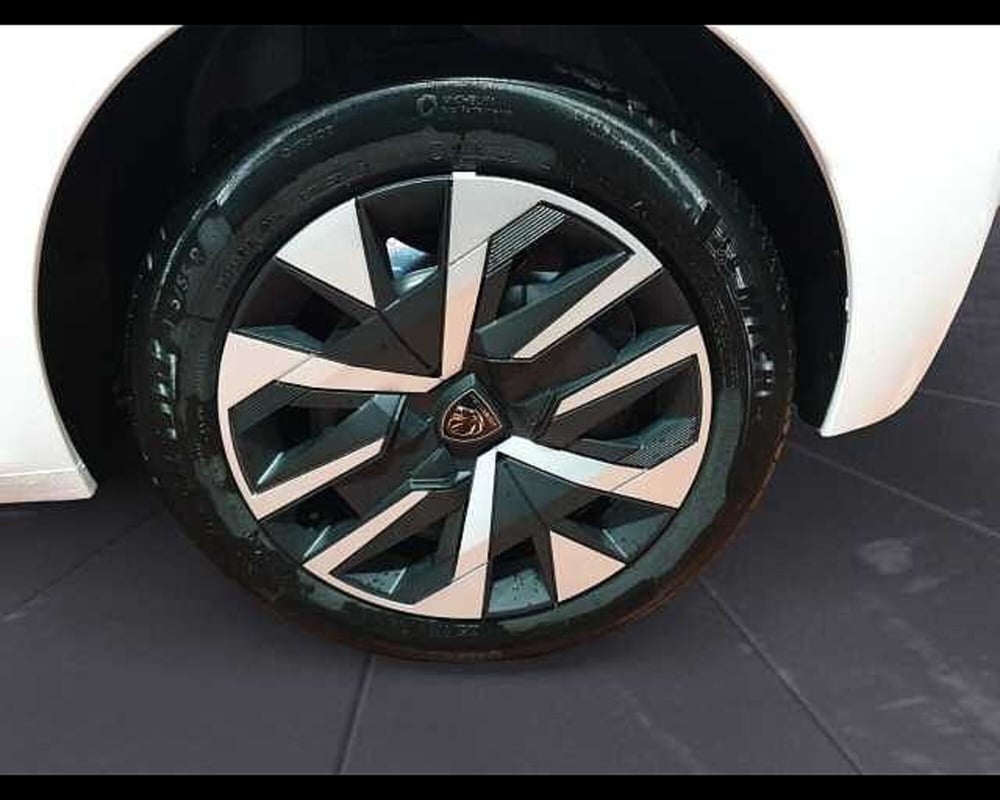 Peugeot 208 nuova a Cuneo (14)