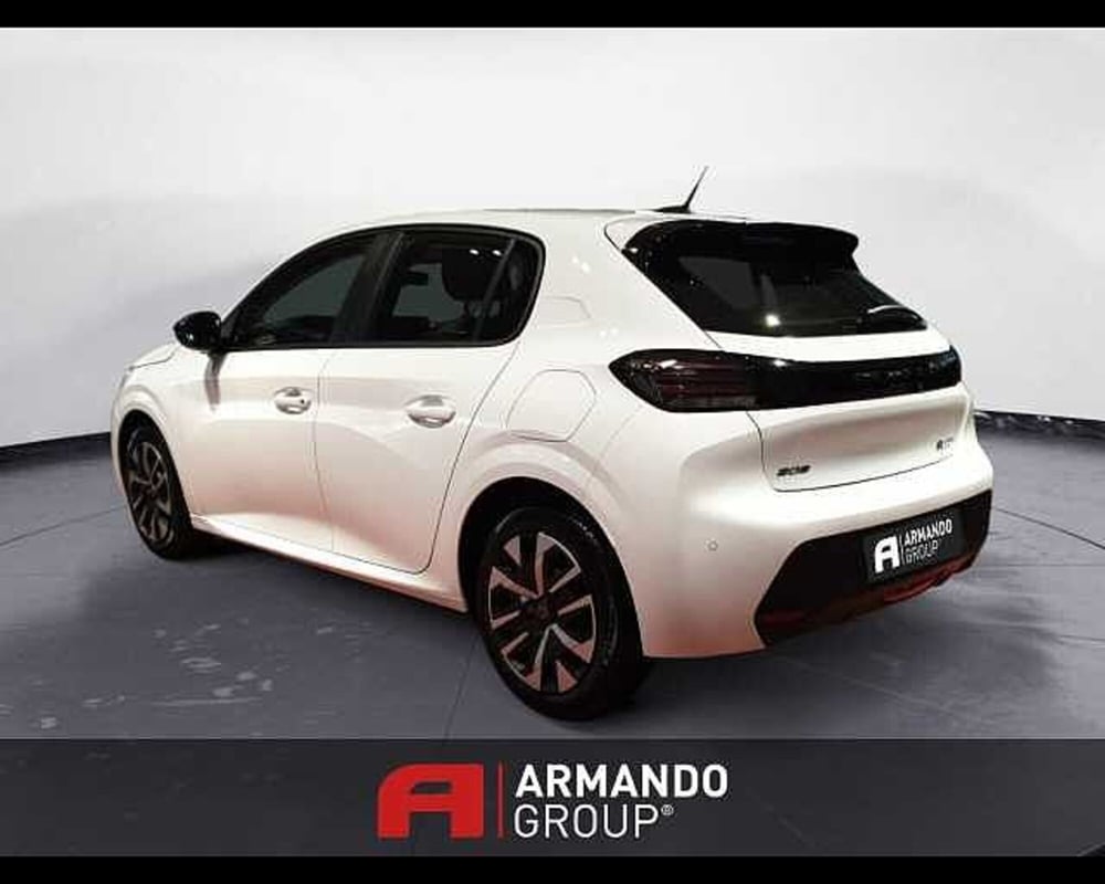 Peugeot 208 nuova a Cuneo (9)